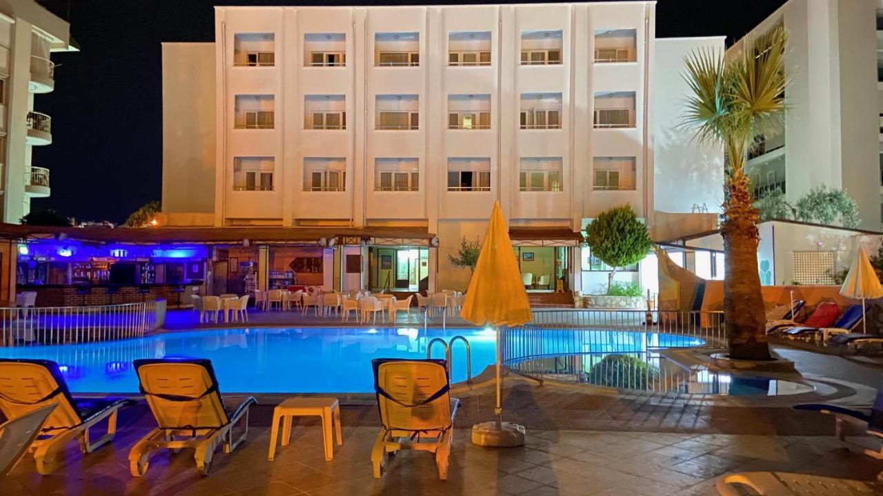 Oya Family Suites Кушадасъ Екстериор снимка