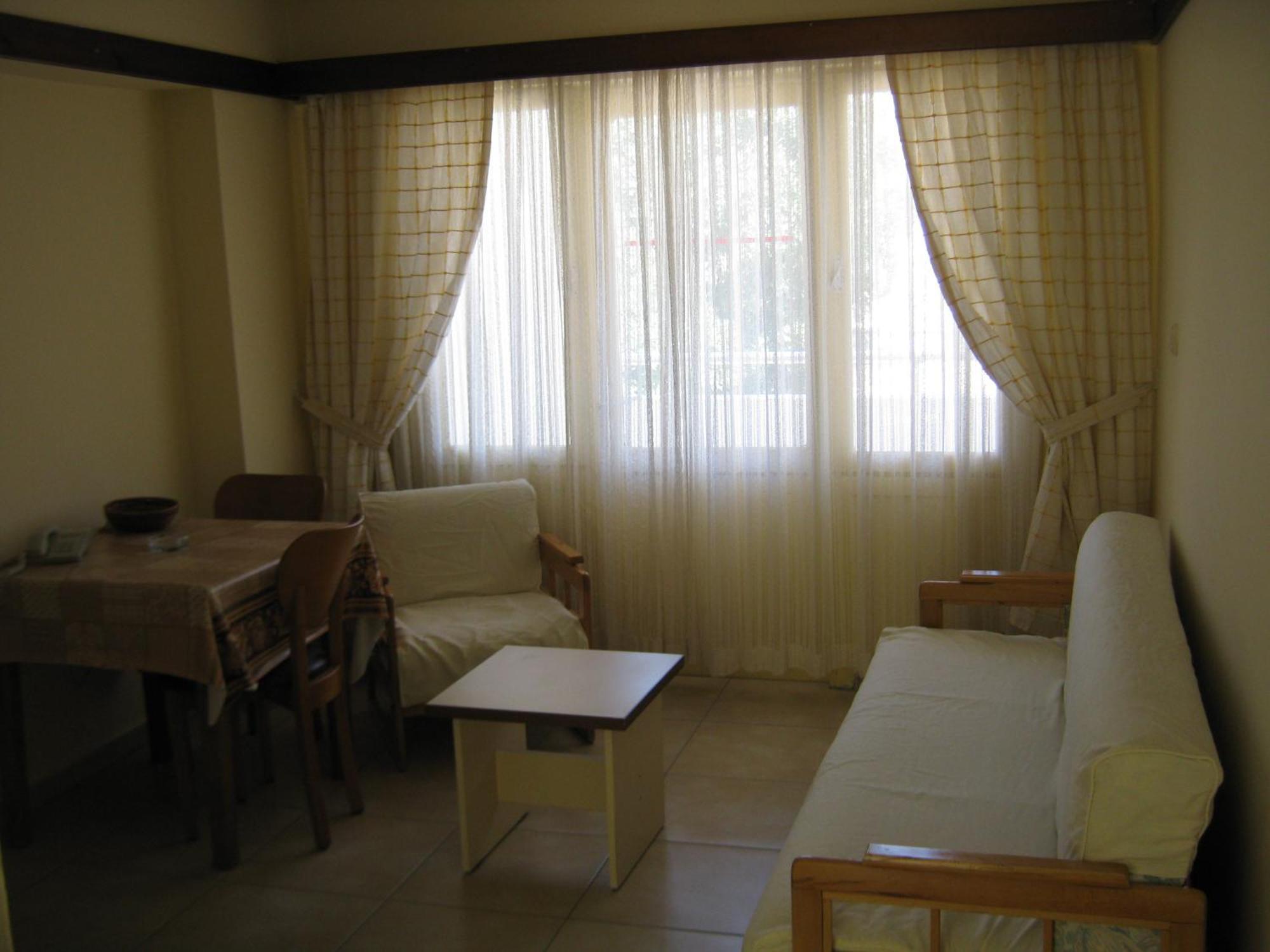 Oya Family Suites Кушадасъ Екстериор снимка