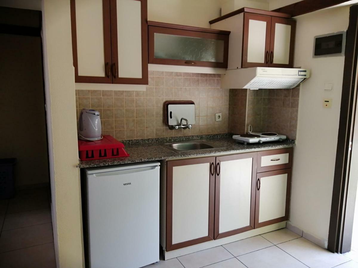 Oya Family Suites Кушадасъ Екстериор снимка