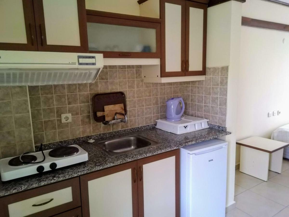 Oya Family Suites Кушадасъ Екстериор снимка