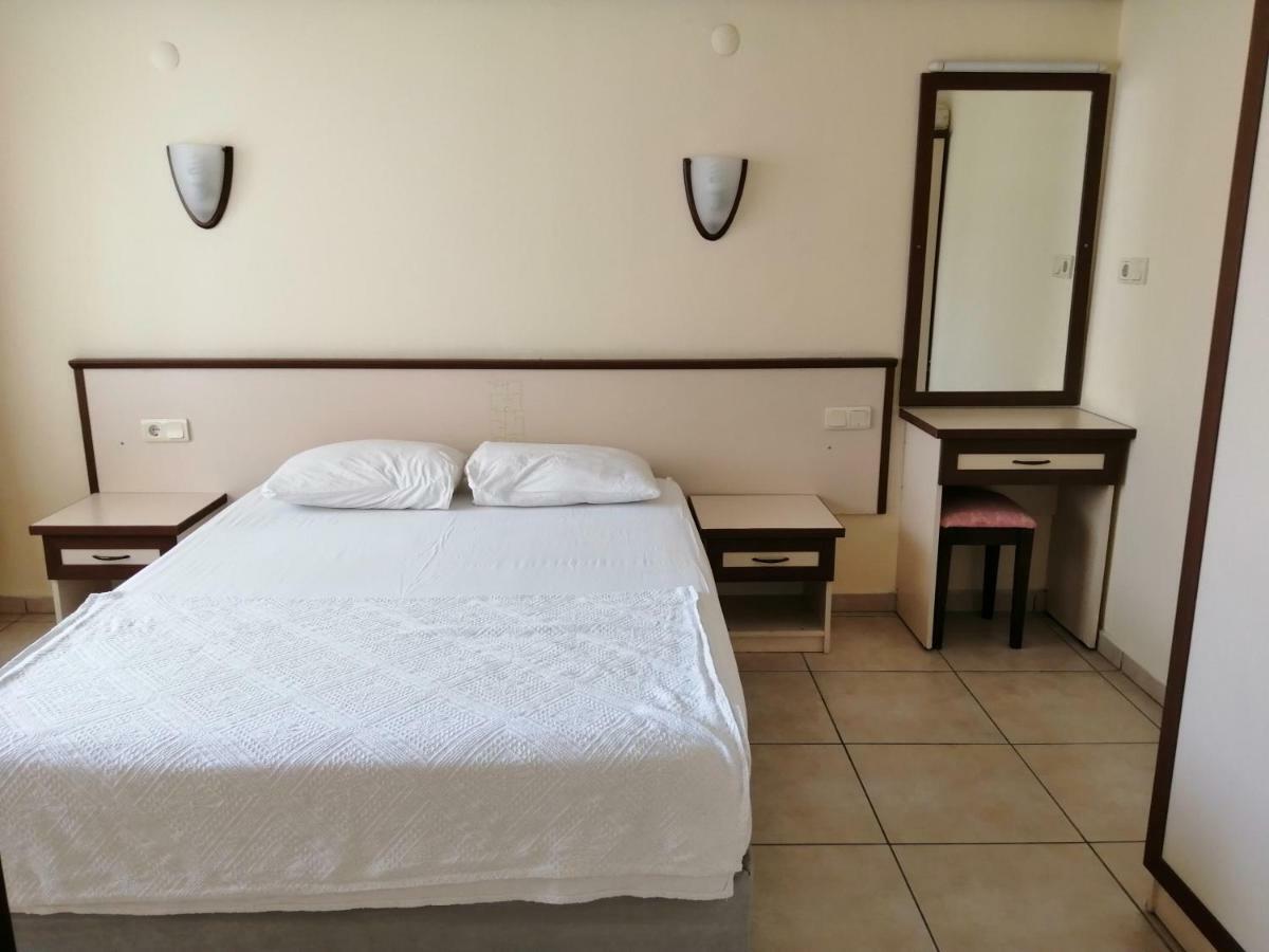 Oya Family Suites Кушадасъ Екстериор снимка
