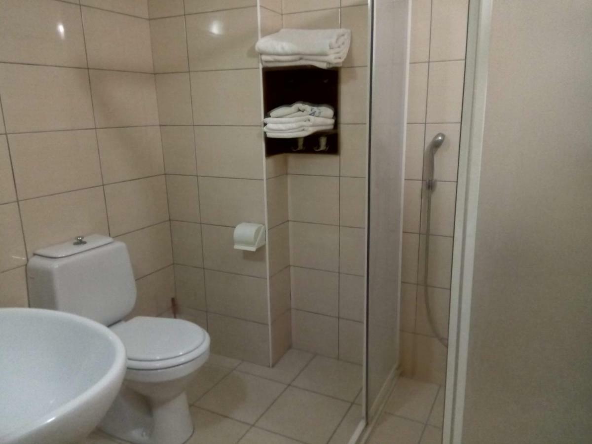 Oya Family Suites Кушадасъ Екстериор снимка