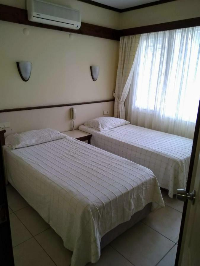 Oya Family Suites Кушадасъ Екстериор снимка